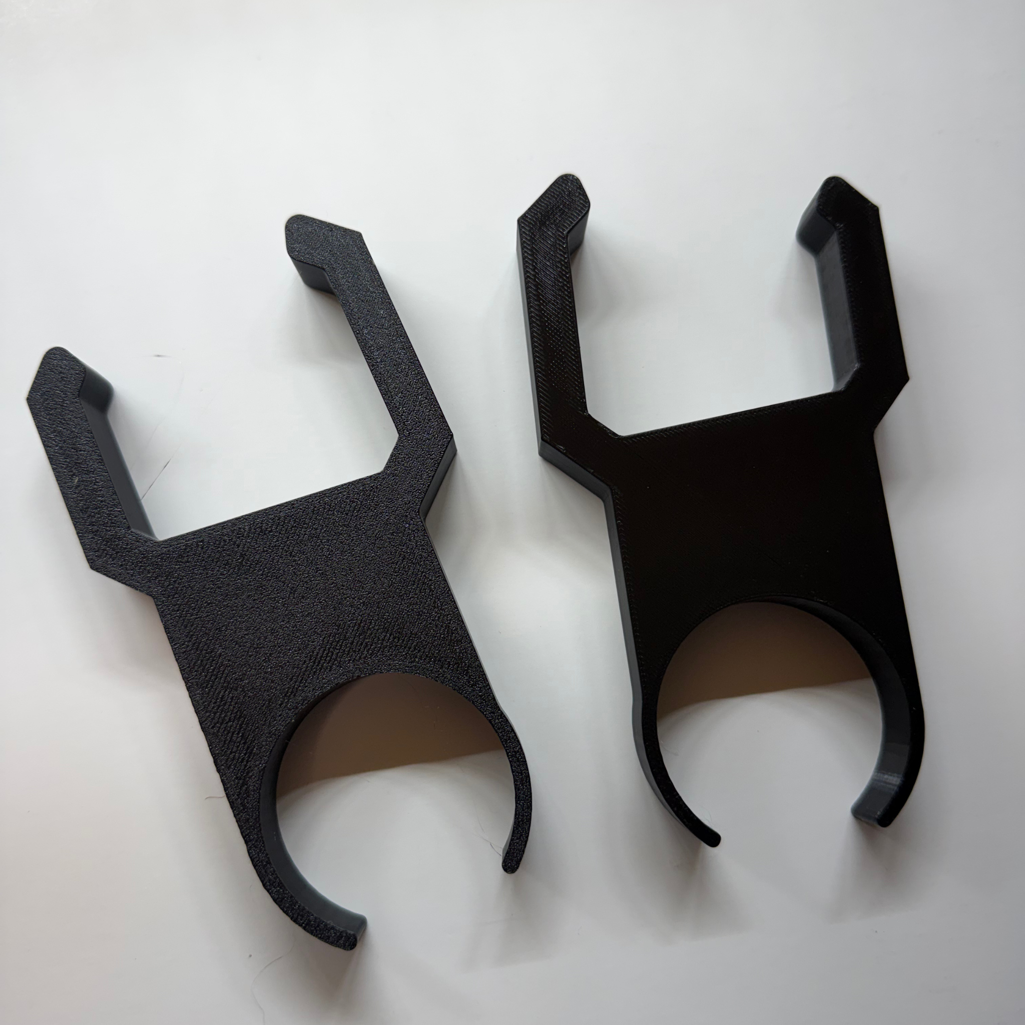 Tube Light Clips (Pair)